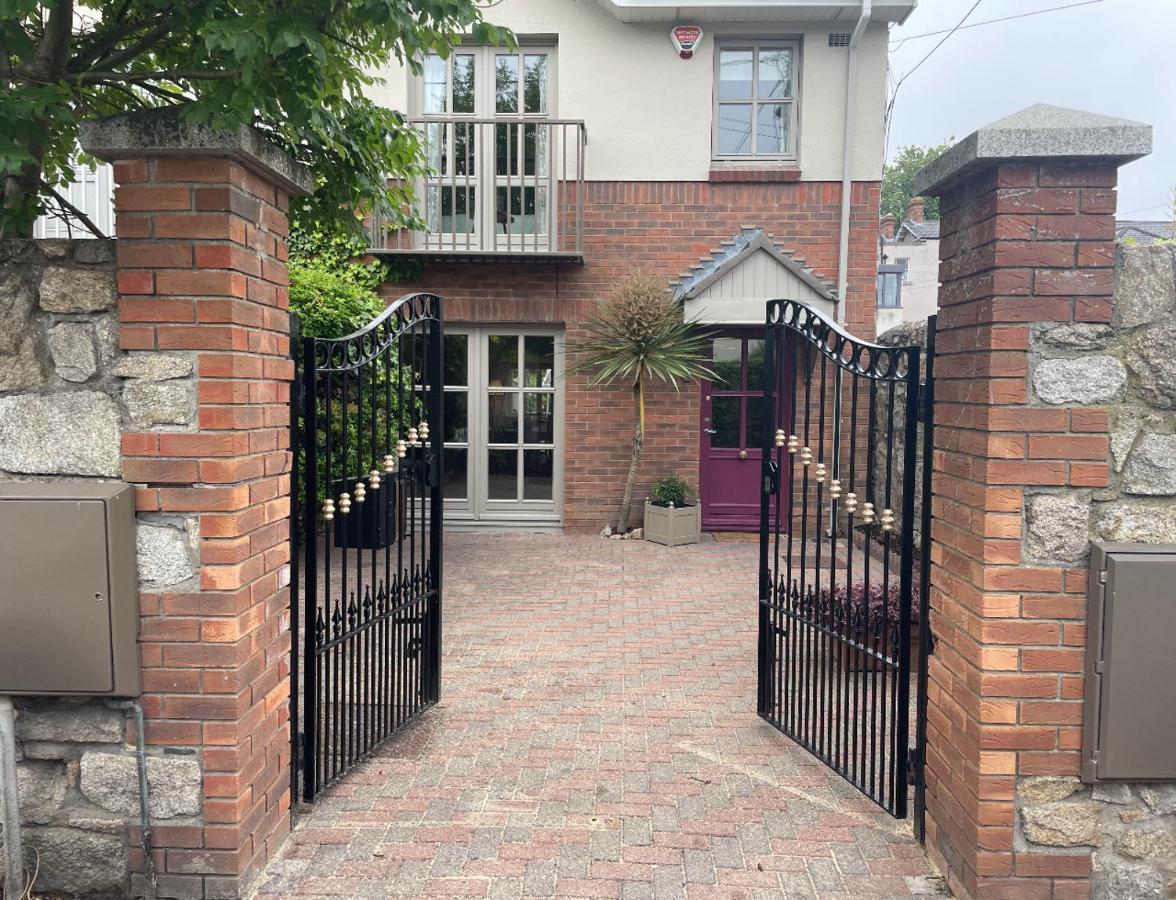Hébergement de vacances Fashionable Chic Townhouse In D4 *